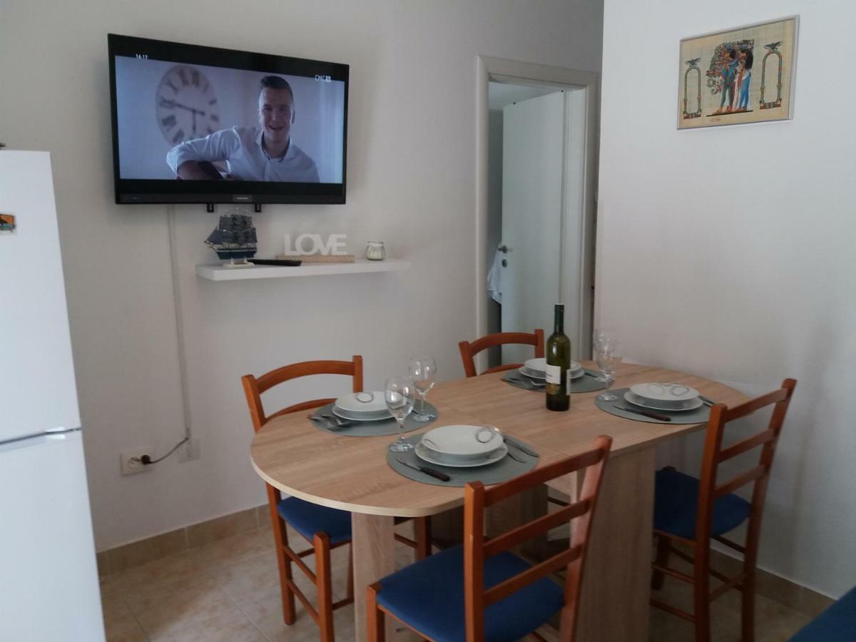 Apartment Fortuna Nečujam Exteriér fotografie